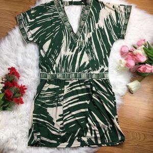 BCBG MAXAZRIA V-Neck Dress (W1-109)